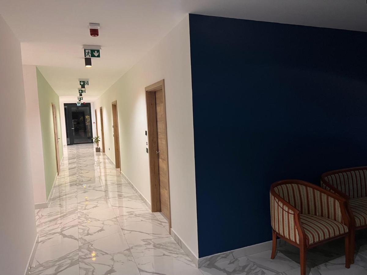 Hotel Millenium Deluxe 셀스 외부 사진