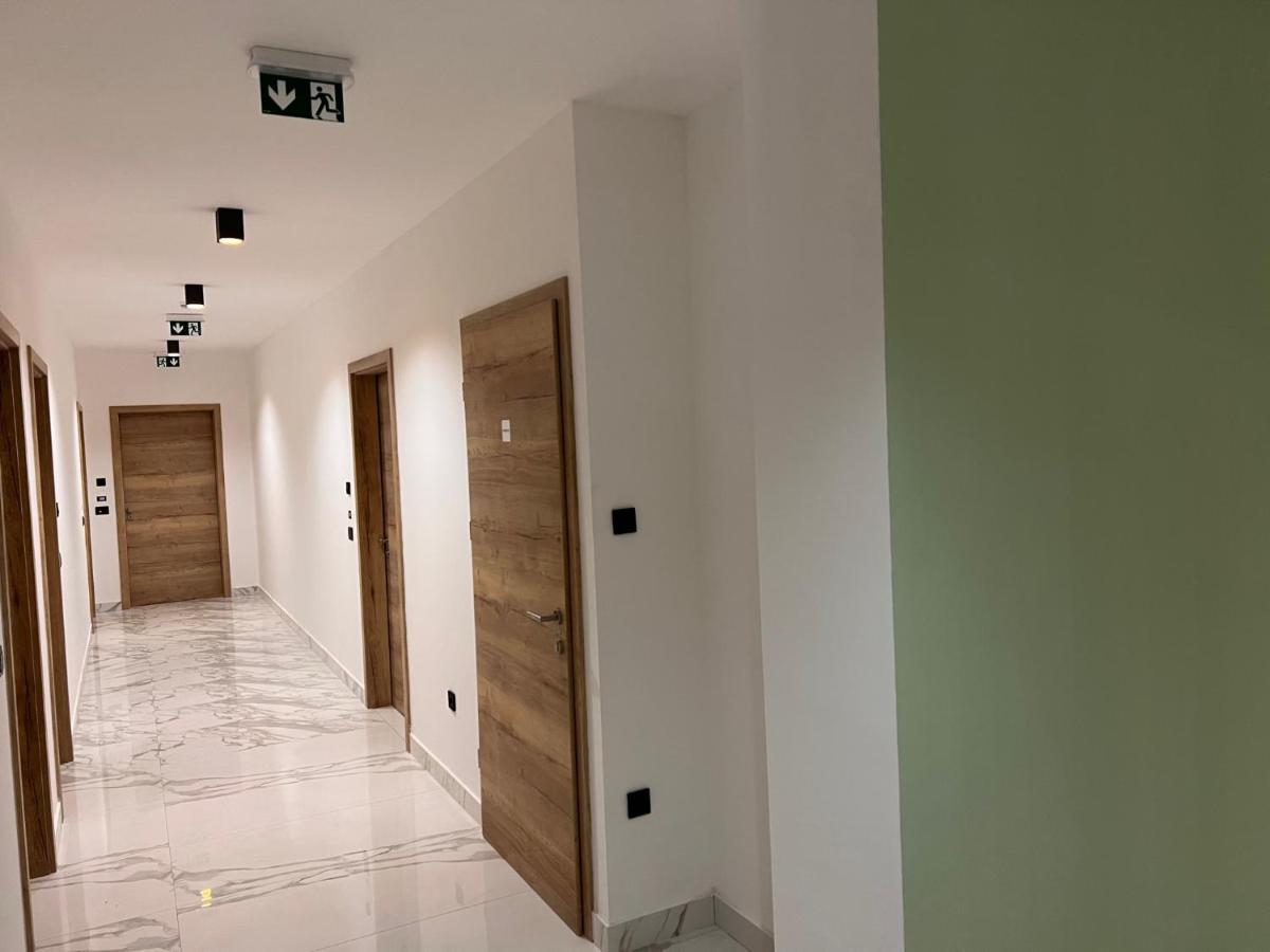 Hotel Millenium Deluxe 셀스 외부 사진